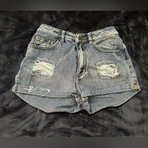 BULLHEAD mom Jean shorts (size 3)